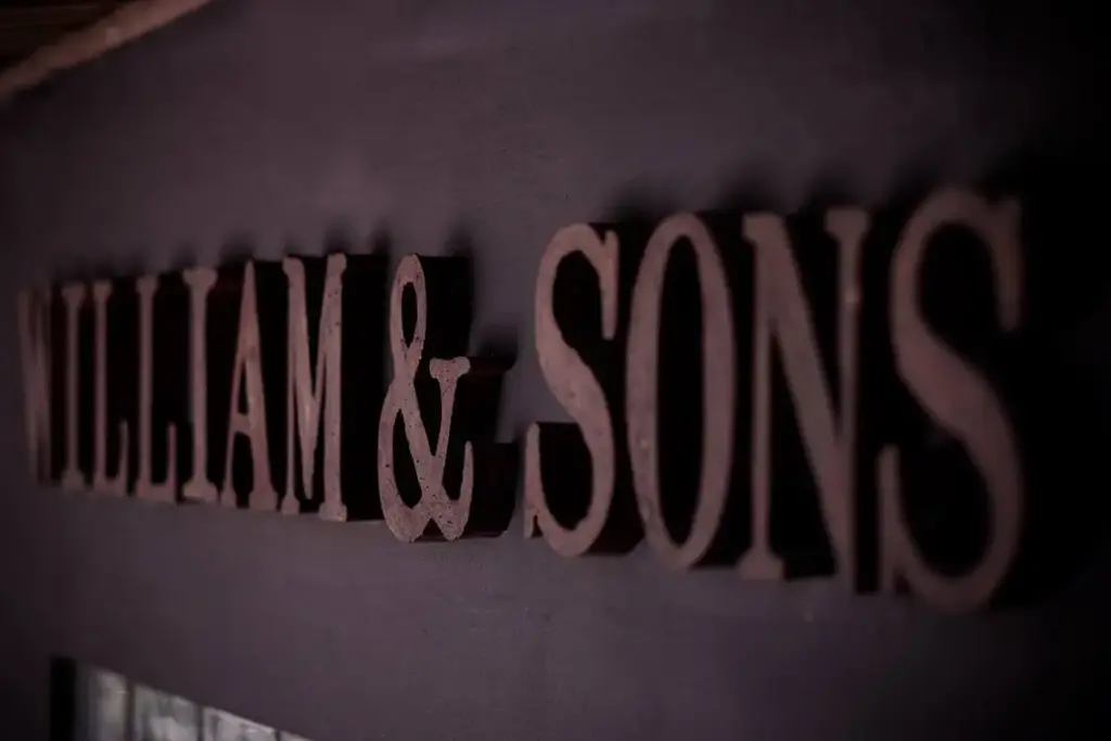 William & Sons Coffee Co. – Garagem — foto 1